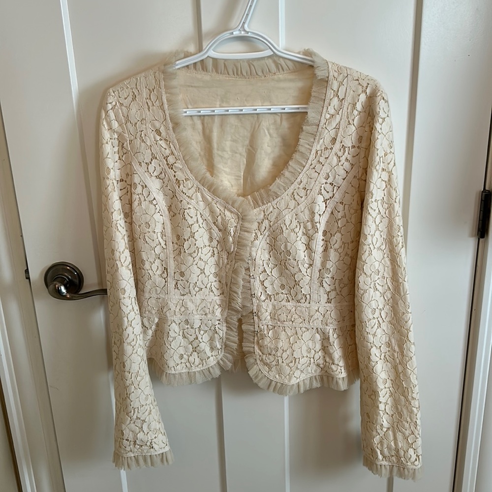 Elegant Cream Lace Women's Jacket